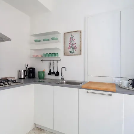 Apartment Casa Del Vicolo: 2br With Easy Excursion Access
