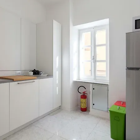 Casa Del Vicolo: 2br With Easy Excursion Access *