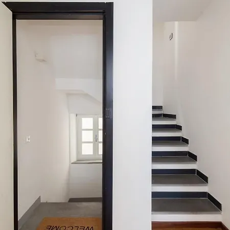 Apartment Casa Del Vicolo: 2br With Easy Excursion Access